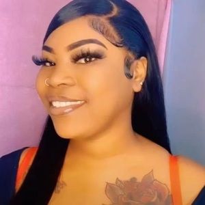 Meet your Posher, Pretty dalila anne-laura